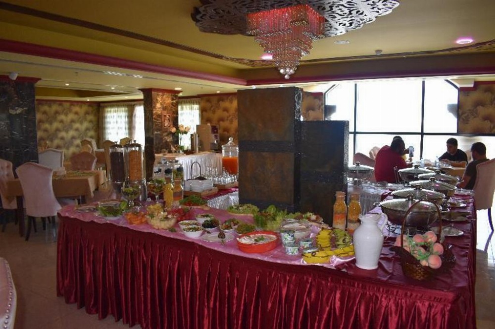 One To One Grand Marbia